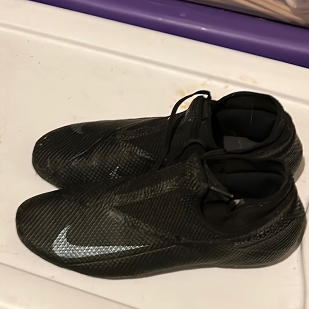 Nike phantom vision 2 academy black out size 8